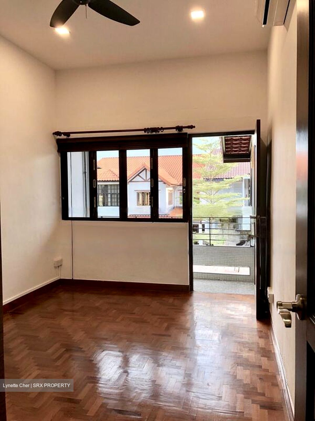 Opera Estate (D15), Terrace #472958371